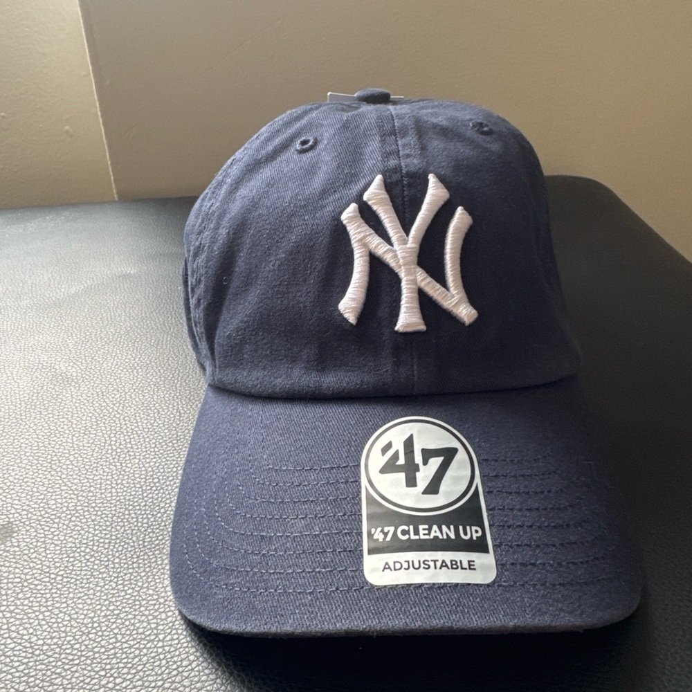47 Brand Dark Blue NY Yankees Cap new with tags